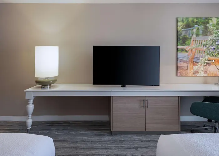 Hilton Garden Saint Charles