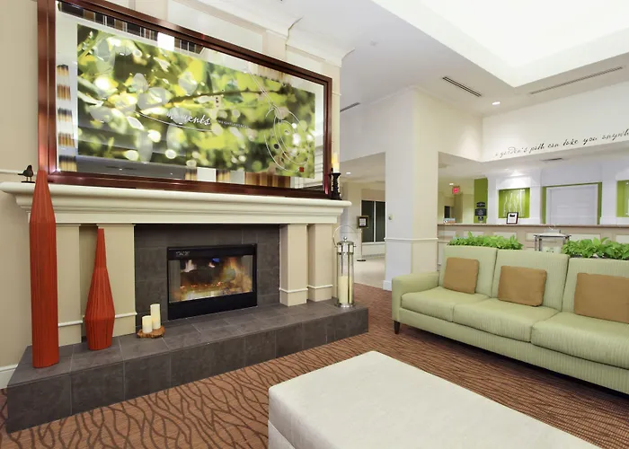 Hilton Garden Hotel 3*