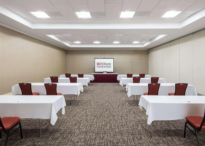 Hilton Garden Saint Charles