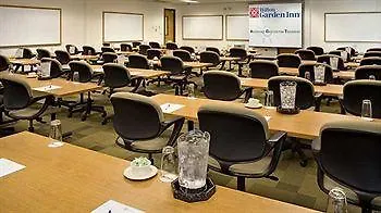 Hilton Garden Отель 3*